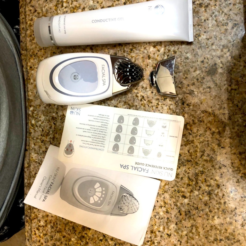 Used one time Nuskin Facial Spa